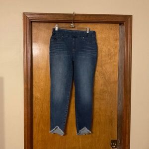 Chico’s pull on jeggings, size 0 (US 4)